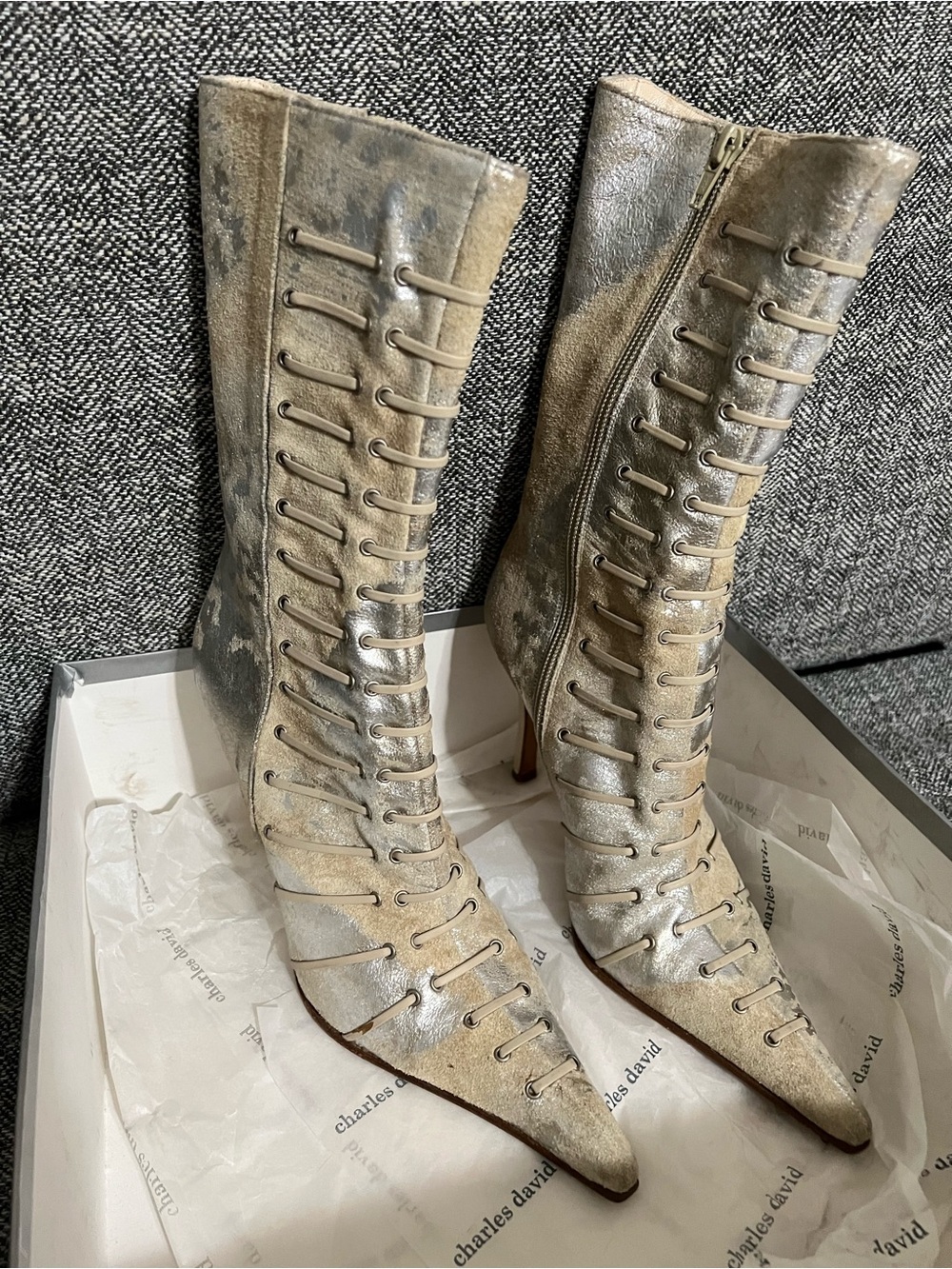 Gorgeous Charles David Silver Beige Lace-Up Pointed-Toe Stiletto Boots